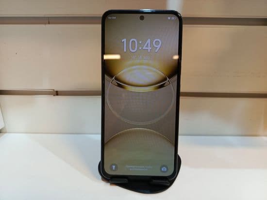 Фото 1: Tecno Spark 30 Pro 8/256GB по адресу г. Карпинск, ул. Колхозная, 56