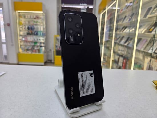 Фото 1: Honor 200 Lite (5G) 8/256GB по адресу г. Нижний Тагил, пр-т Вагоностроителей, 21