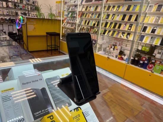 Фото 2: Samsung Galaxy A50 4/64Gb по адресу г. Нижний Тагил, ул. Металлургов, 58а