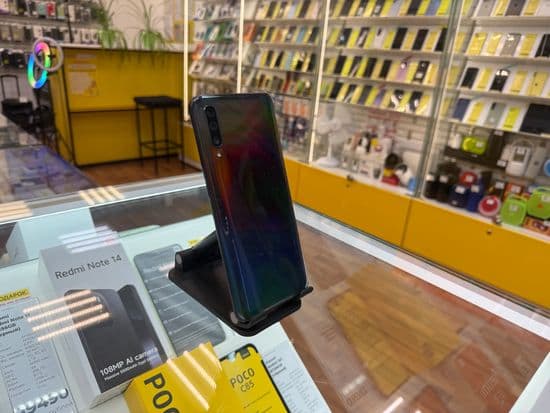 Фото 6: Samsung Galaxy A50 4/64Gb по адресу г. Нижний Тагил, ул. Металлургов, 58а