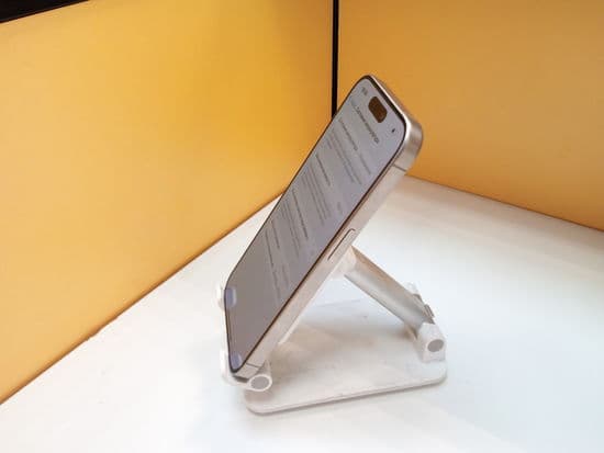Фото 1: Apple iPhone 15 Pro 128Gb по адресу г. Кушва, ул. Строителей, 12