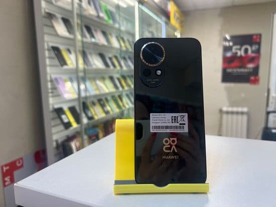 Фото 3: Huawei Nova 13 12/256GB по адресу г. Нижняя Тура, ул. Усошина, 6