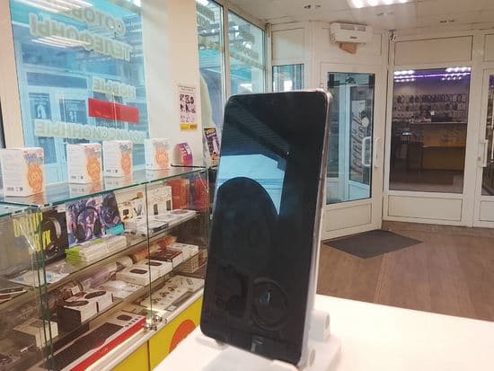Фото 3: Samsung Galaxy S21 5G 8/128GB по адресу г. Нижний Тагил, пр-т Ленина, 10