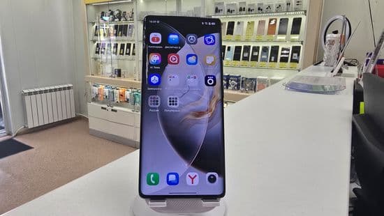 Фото 3: Tecno Camon 30S Pro 8/256GB по адресу г. Новая Ляля, ул. Розы Люксембург, 69в