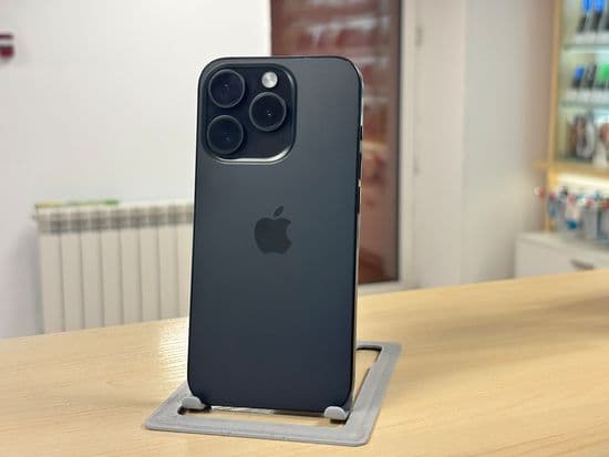Фото 2: Apple iPhone 15 Pro 256Gb по адресу г. Нижняя Тура, ул. Усошина, 1