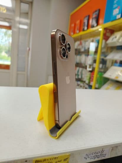 Фото 3: Apple iPhone 16 Pro 128GB по адресу г. Артемовский, ул. Свободы, 42