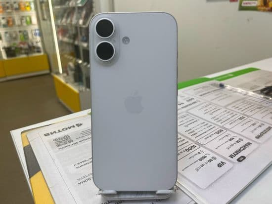 Фото 2: Apple iPhone 16 128GB по адресу г. Кушва, ул. Строителей, 12
