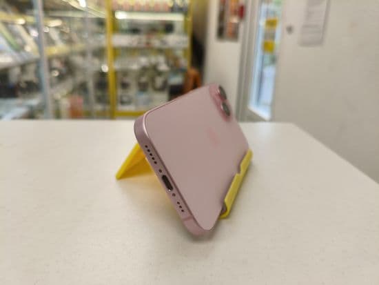 Фото 1: Apple iPhone 15 128GB по адресу г. Краснотурьинск, ул. Рюмина, 1