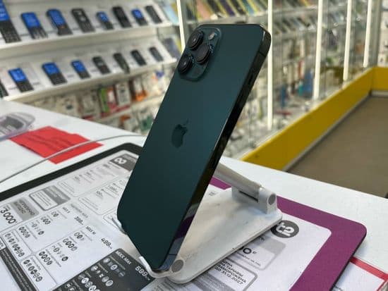 Фото 1: Apple iPhone 13 Pro Max 256Gb по адресу г. Кушва, ул. Строителей, 12