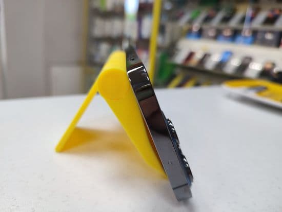 Фото 3: Apple iPhone 13 Pro 128GB по адресу г. Артемовский, ул. Свободы, 42
