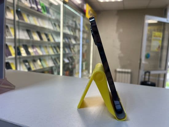 Фото 1: Apple iPhone 13 Pro 128GB по адресу г. Нижняя Тура, ул. Усошина, 6