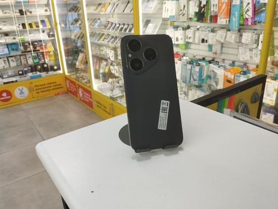 Фото 1: Huawei Pura 80 12/256GB по адресу г. Верхняя Салда, ул. Сабурова, 6