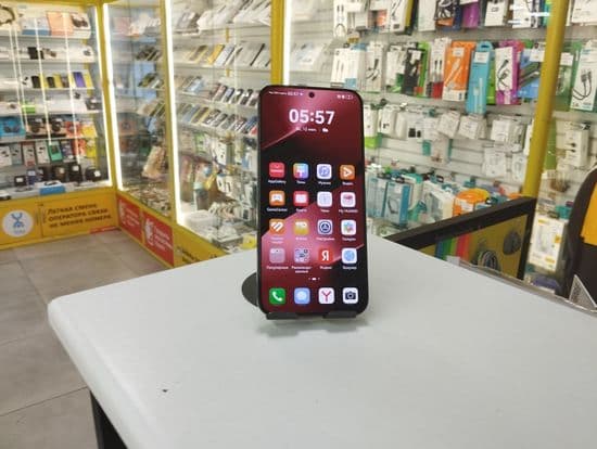 Фото 2: Huawei Pura 80 12/256GB по адресу г. Верхняя Салда, ул. Сабурова, 6