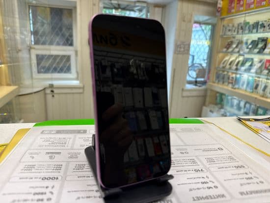 Фото 3: Apple iPhone 16 128GB по адресу г. Верхняя Тура, ул. Иканина, 90