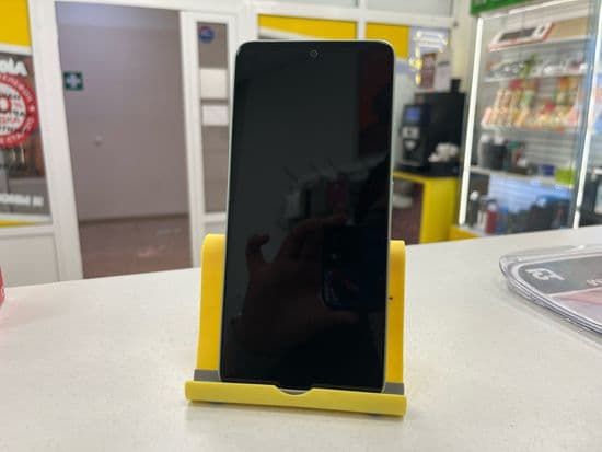 Фото 3: Xiaomi Redmi Note 13 8/256GB по адресу г. Североуральск, ул. Ленина, 31