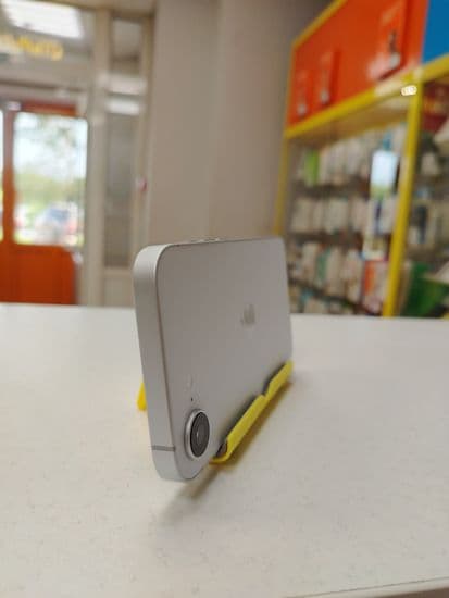 Фото 4: Apple iPhone 16e 128GB по адресу г. Артемовский, ул. Свободы, 42