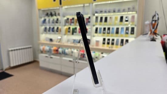 Фото 2: Apple iPhone 15 Pro 256Gb по адресу г. Новая Ляля, ул. Розы Люксембург, 69в