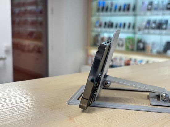 Фото 2: Apple iPhone 13 Pro 256Gb по адресу г. Нижняя Тура, ул. Усошина, 1