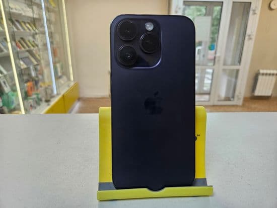 Фото 3: Apple iPhone 14 Pro 128GB (E-sim) по адресу г. Нижняя Тура, ул. Усошина, 6