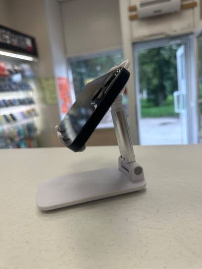 Фото 8: Apple iPhone 13 128GB по адресу пос. Баранчинский, ул. Коммуны, 45