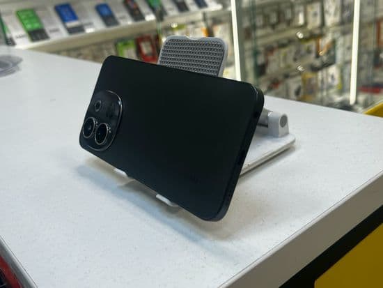 Фото 1: Tecno Spark 30 5G 8/128GB по адресу г. Кушва, ул. Строителей, 12