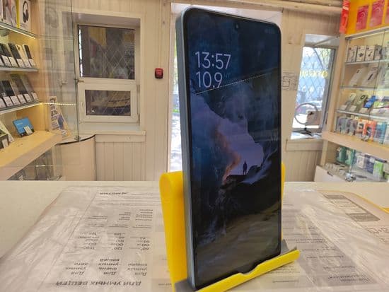 Фото 1: Xiaomi Redmi Note 13 8/256GB по адресу г. Верхняя Тура, ул. Иканина, 90