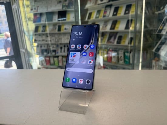 Фото 2: Tecno Camon 40 8/256GB по адресу г. Нижний Тагил, пр-т Ленинградский, 83а, ост.компл.«Мечта»