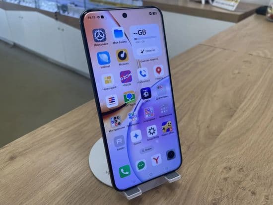 Фото 1: Realme 14 Pro Plus 12/512GB по адресу г. Нижний Тагил, ул. Металлургов, 58а