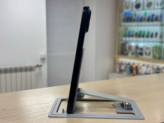 Фото 1: Apple iPhone 15 128GB по адресу г. Нижняя Тура, ул. Усошина, 1