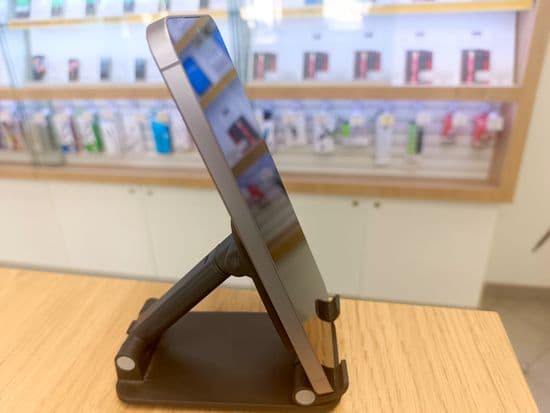 Фото 2: Samsung Galaxy S25 FE 8/256GB по адресу г. Карпинск, ул. Мира, 54