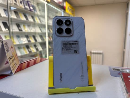 Фото 1: Honor X8c 6/128GB по адресу г. Нижняя Тура, ул. Усошина, 6