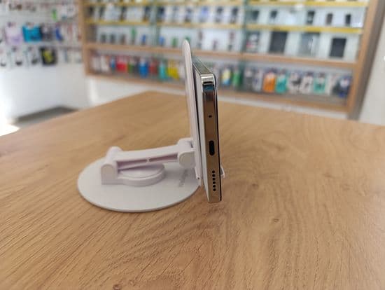 Фото 1: Tecno Camon 30 8/256GB (белый) по адресу г. Верхотурье, ул. Карла Маркса, 3а