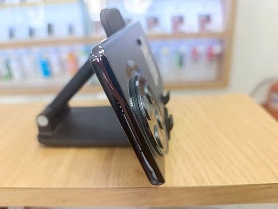 Фото 6: Tecno Camon 30S Pro 8/256Gb (серый) по адресу г. Карпинск, ул. Мира, 54