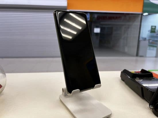 Фото 1: Realme 15 Pro 12/512GB по адресу г. Нижний Тагил, ул. Садовая, 81